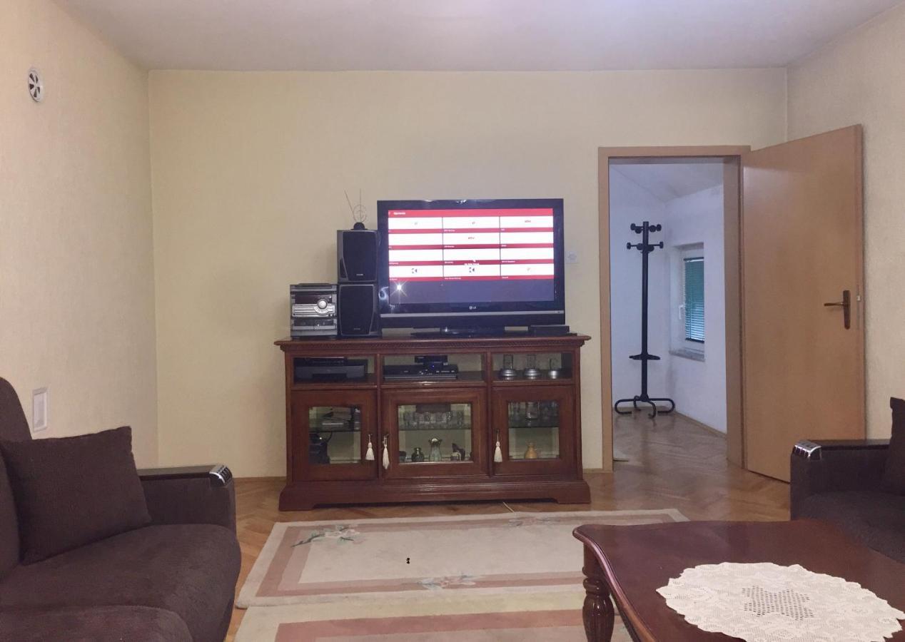 Jani Apartment Prishtinë Ngoại thất bức ảnh